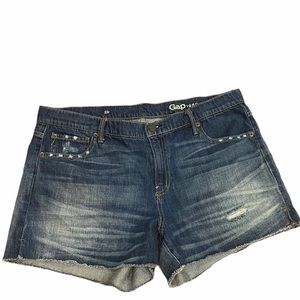 GAP Girlfriend Cutoff Denim Shorts  3.5”, Size 33